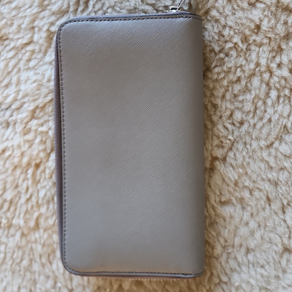 Beautiful Tory Burch Fleming Taupe Leather 3/4 Zippered Long Wallet 🩶🤎🎁 - Picture 4 of 15